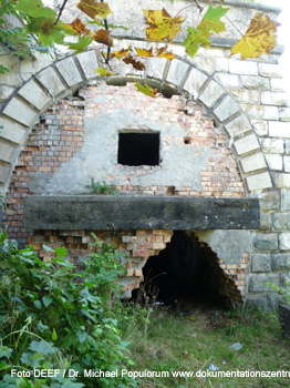 Reschenscheideckbahn - Tunnelportal des Schlossbergtunnels direkt im Zentrum von Landeck. DEEF/Dr. Populorum