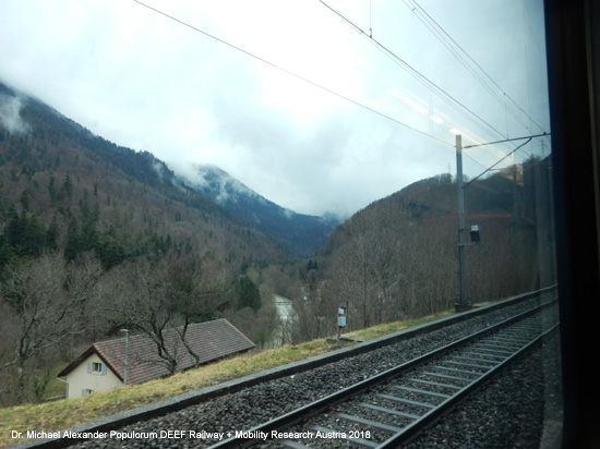 Val de Travers Eisenbahnstrecke Neuchatel Neuenburg Travers Buttes Pontarlier Schweiz